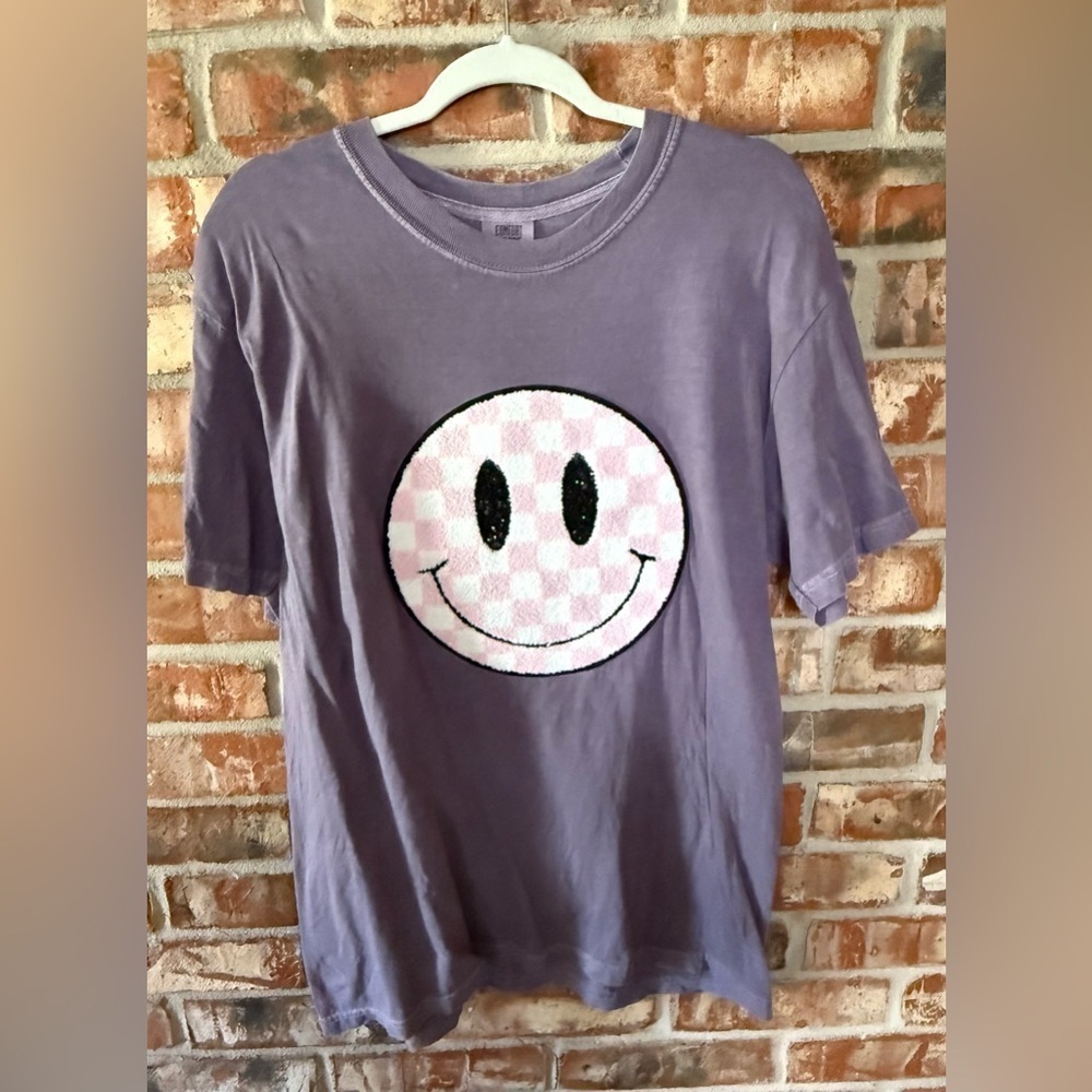 Comfort Colors wine tee with chenille Checkered Smiley patch